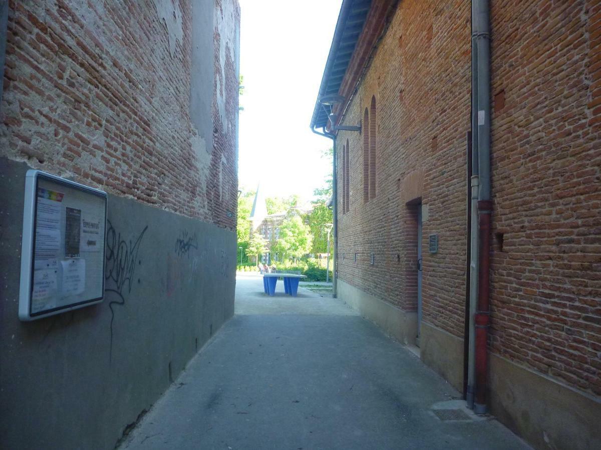 Au Coeur De Montastruc-La-Conseillere - Chambres D'Hotes Exterior photo